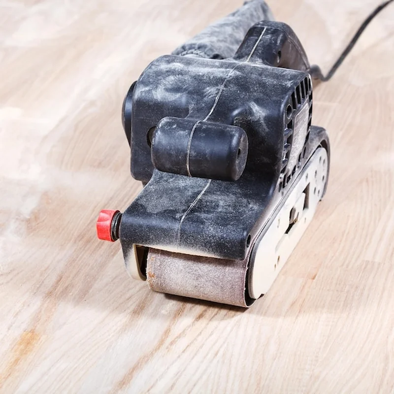 Elektronarzędzia stolarskie – jakie wybrać do warsztatu?