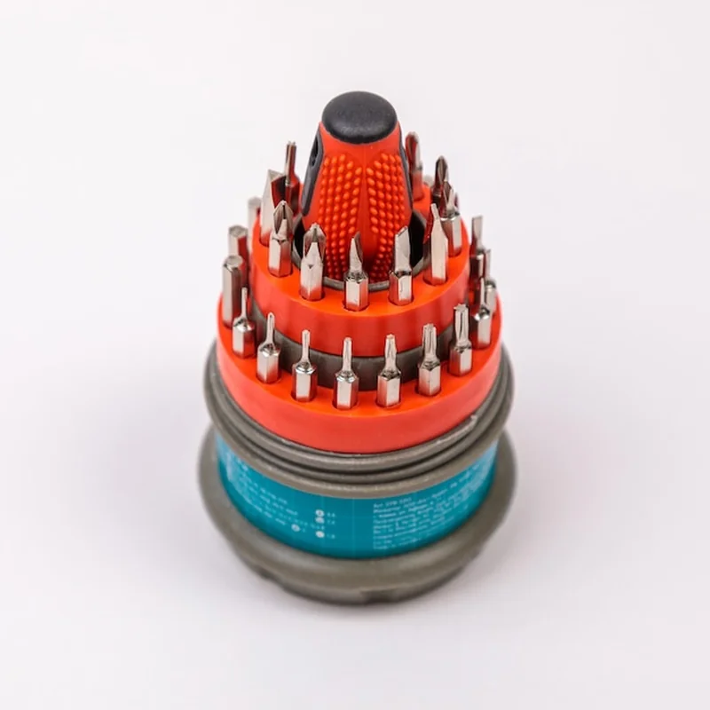 Końcówki do multiszlifierki – jakie akcesoria wybrać?