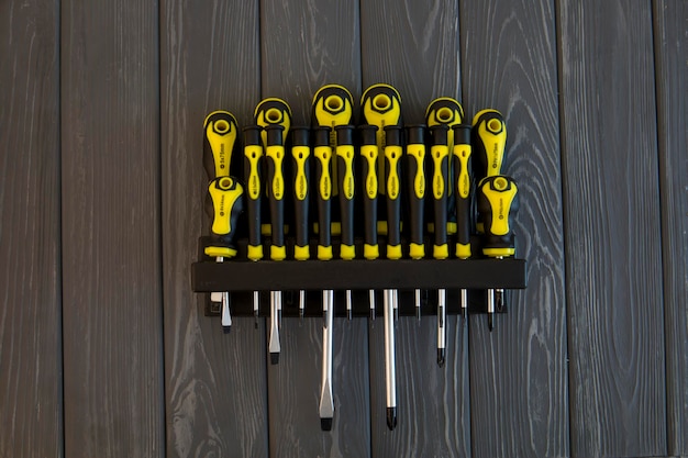 Irwin narzędzia – jakie akcesoria warto mieć w sklepie?