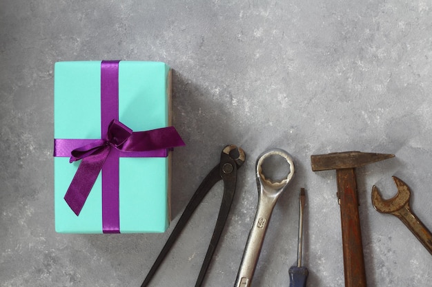 Jakie narzędzia na prezent dla majsterkowicza? Sprawdź pomysły